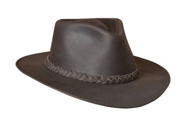 Beyaz arka planda siyah kurdeleli kovboy tarzı deri şapka, hem erkek hem de kadın başı koruması için doğal deri şapka..