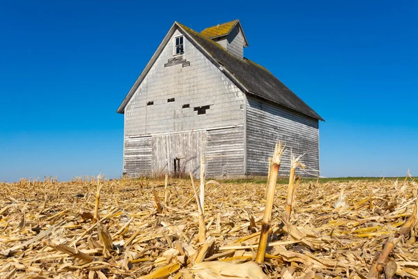 Gammal Lada Öppet Fält Med Blå Himmel Bakgrunden Lasalle County — Stockfoto