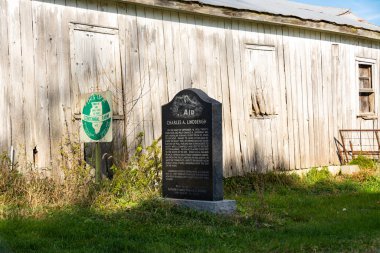 Wedron, Illinois / ABD - 4 Kasım 2020: Illinois kırsalında Charles Lindbergh kaza alanı.