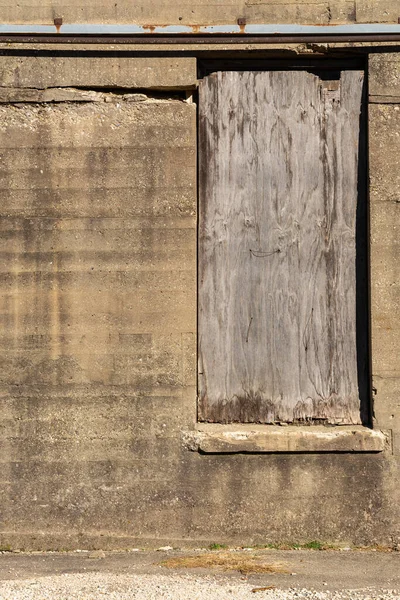 Alte Verlassene Lagermauer Natürlichem Licht — Stockfoto