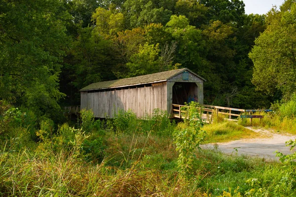 Old Covered Bridge Midwest Beautiful Summer Morning Cowden Illinois Usa — Stock Photo, Image