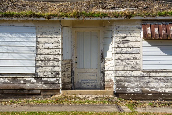 Vecchia Casa Abbandonata Nella Piccola Città Del Midwest — Foto Stock