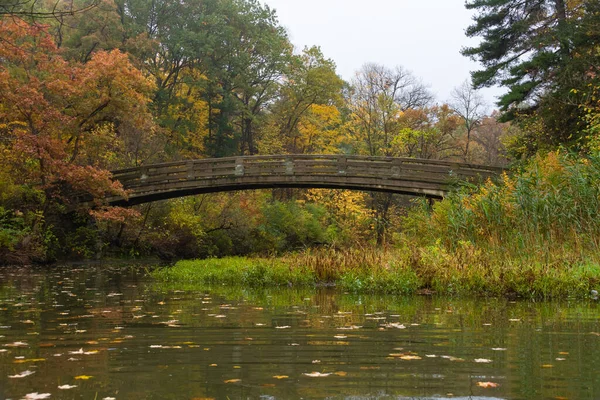 Wooden Bridge Starved Rock State Park Cloudy Autumn Morning — Stock Photo, Image