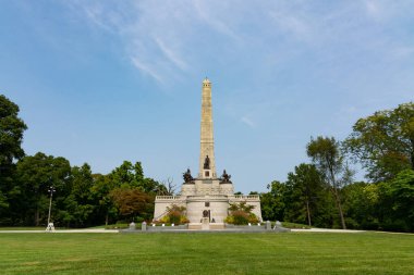 Springfield, Illinois / ABD - 16 Eylül 2020: Lincoln 's Tomb güzel bir yaz öğleden sonrasında.