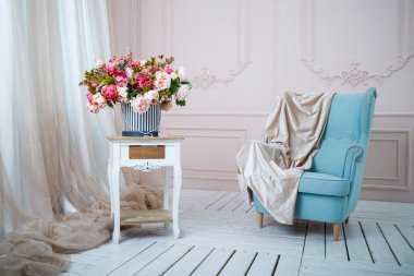 Yeni evliler için düğün süslemeleri.