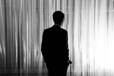 Düğün gününde damadın aksesuarları.