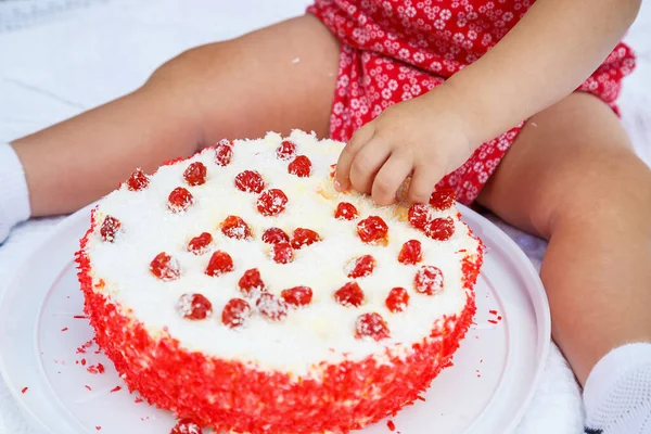 Süße Schöne Kuchen Und Andere Süßigkeiten Zum Kindergeburtstag — Stockfoto