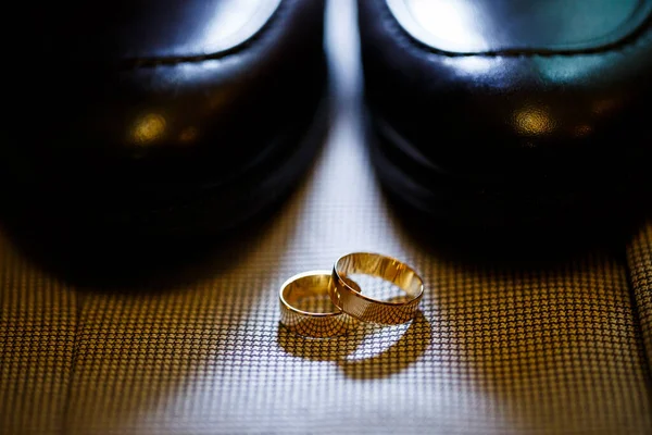 Anillos Boda Oro Para Los Recién Casados Día Boda — Foto de Stock