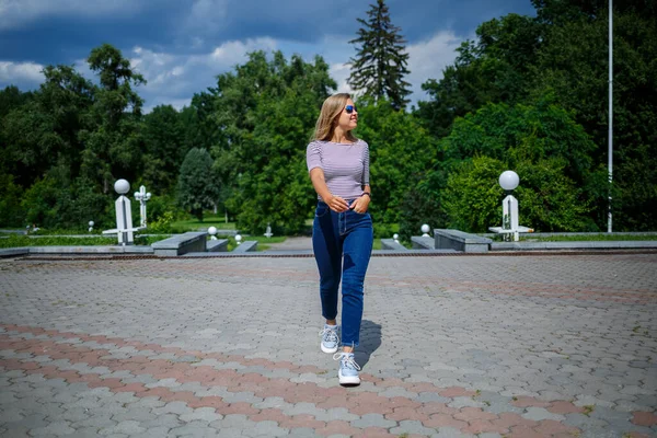 Beautiful Girl Blond Long Hair European Appearance Dressed Jeans Shirt — Stock Photo, Image