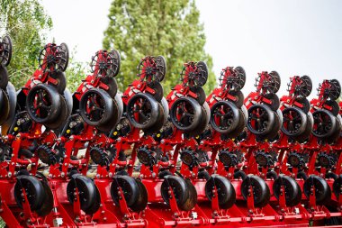 Tahıl ekmek için büyük bir traktör. Tarım makineleri