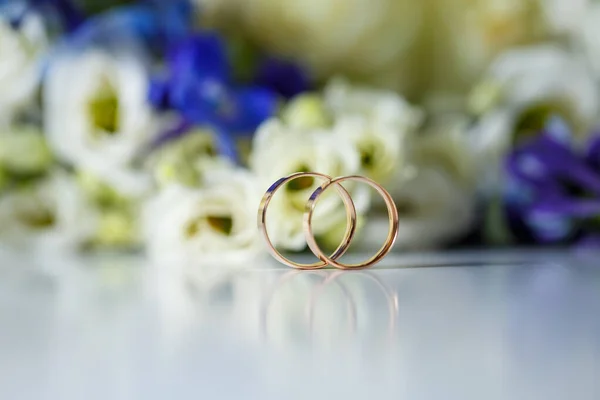 Wedding Theme Beautiful Wedding Rings Bridal Bouquet — Stock Photo, Image