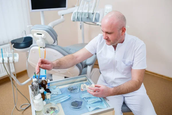 Dentist Alone His Workplace Doctor His Dental Office Professional Equipment — Stock Photo, Image