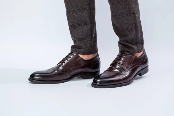 男式经典皮鞋 男式经典西服皮鞋 高质量的照片 — 图库照片