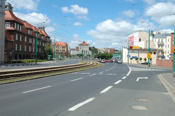 Trafikk på Estkowskiego gate i Poznan, Polen – stockfoto