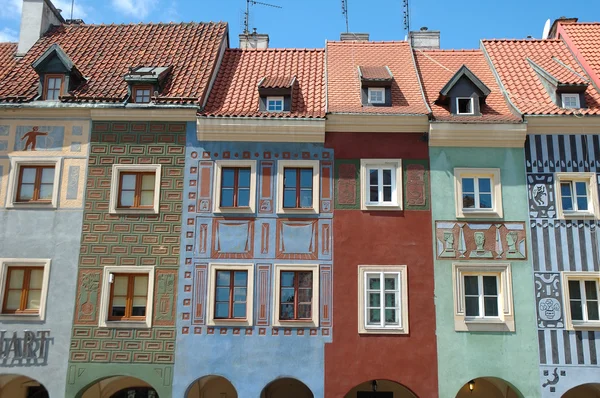 Coloridos edificios en el mercado en Poznan —  Fotos de Stock