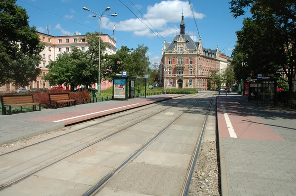 Tram stops on Cyryla Ratajskiego Square in Poznan, Poland. — Stock Photo, Image