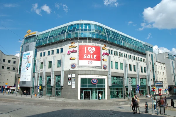 Kupiec Poznanski shopping centre in Poznan, Poland — Stock Photo, Image