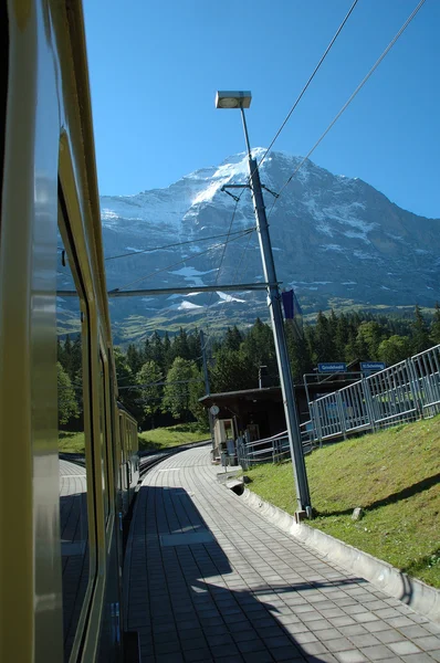 Small train station nearby Eiger mountain and Grindelwald. — Stock Photo, Image