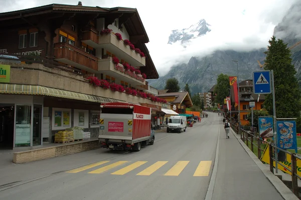 Ulica w Grindelwald w Szwajcarii — Zdjęcie stockowe