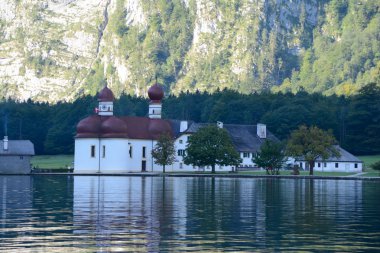 St. Bartholoma kilise sabah erken