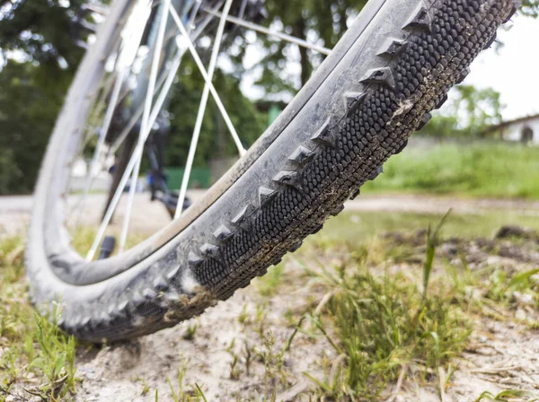 Neumático Bicicleta Montaña Primer Plano Con Suciedad — Foto de Stock