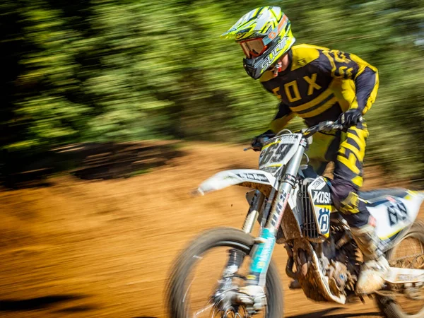 Schwenk Aufnahme Einer Motocross Trainingsszene — Stockfoto