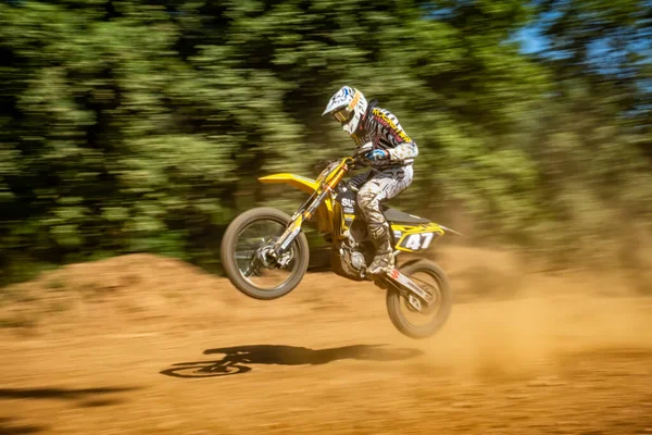 Panning Felvétel Egy Motocross Képzési Jelenet — Stock Fotó