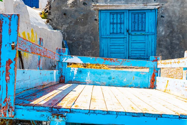 Modré Dveře Uličce Ostrova Santorini — Stock fotografie