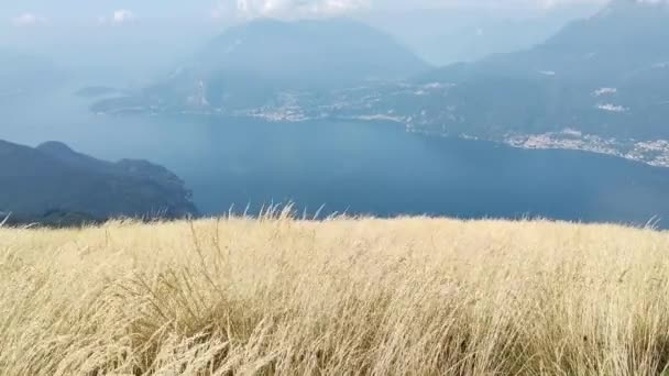 Rüzgarlı Bir Günde Como Gölü Manzarası — Stok video