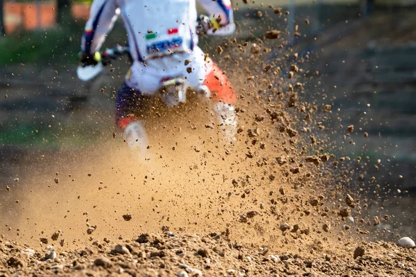 Θραύσματα Στο Έδαφος Τροχιά Motocross — Φωτογραφία Αρχείου