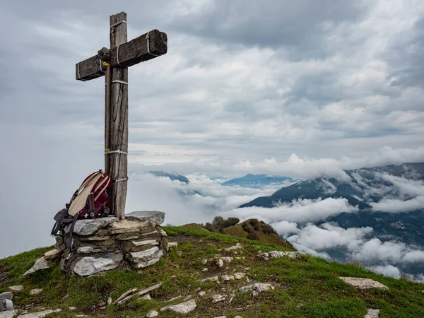 Dřevěný Kříž Horském Veto Jezera Como — Stock fotografie