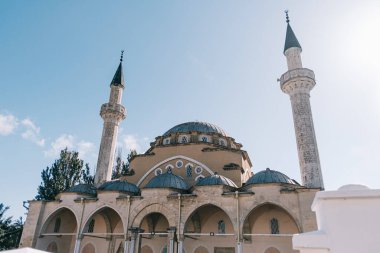 Juma-Jami Camii Yevpatoria, Kırım 'da yer almaktadır..
