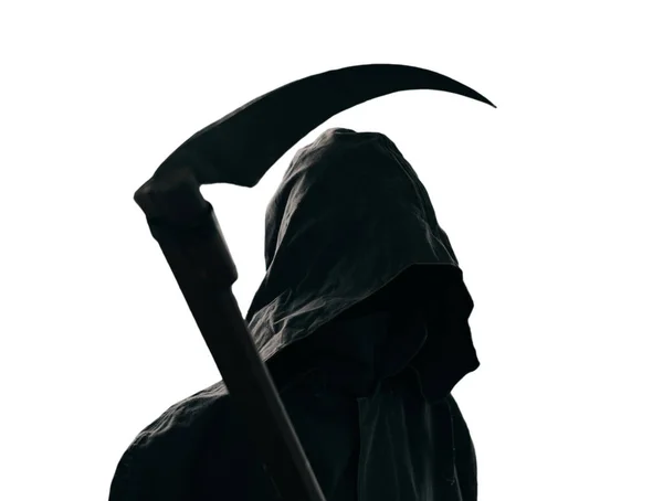 Grim Reaper in een zwarte mantel met een zeis, op een witte achtergrond. — Stockfoto