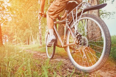 Man binicilik bisiklet park
