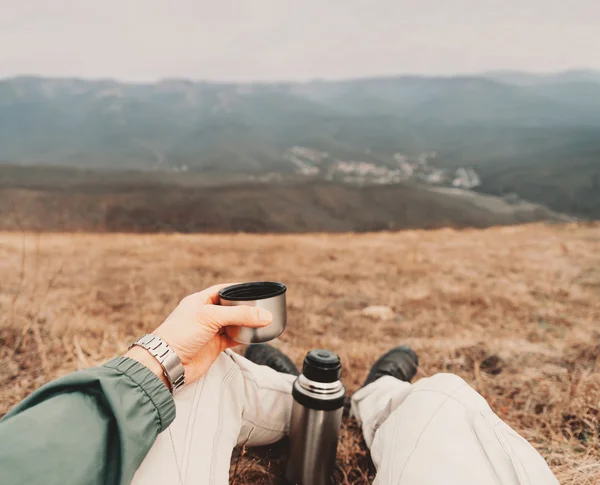 Gezgin ile termos görüntüsünü POV