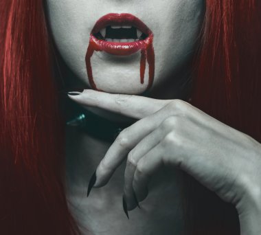 Vampir kadın kan
