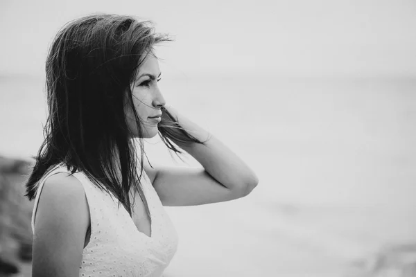 Portrait of girl outdoor — Stock Photo, Image