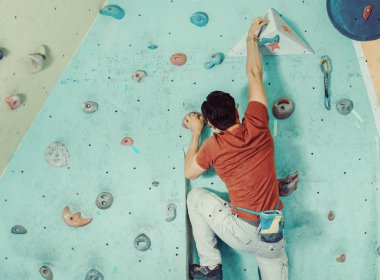 Adam tırmanma yapay kaya