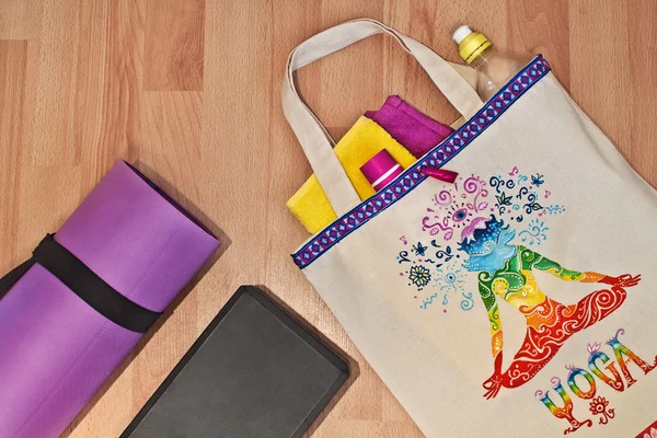 Yoga mat bag and hand-painted — Stock Photo, Image