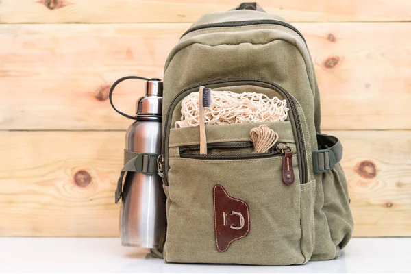 Backpack for zero waste travel. — Stock Photo, Image