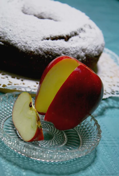 şeker ve apple krema ile tepesinde kek
