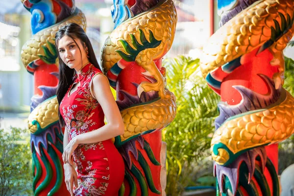 Portrait Beautiful Smiles Asian Young Woman Wearing Red Traditional Chinese — Stock Photo, Image