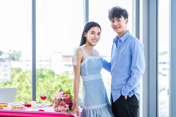 Valentinstag Konzept Porträt Der Romantischen Asiatischen Junges Glückliches Süßes Paar — Stockfoto