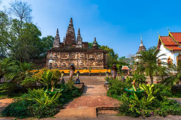 Wat Chet Yot Wat Photharam Maha Wihan Seven Pagoda Temple — Stockfoto