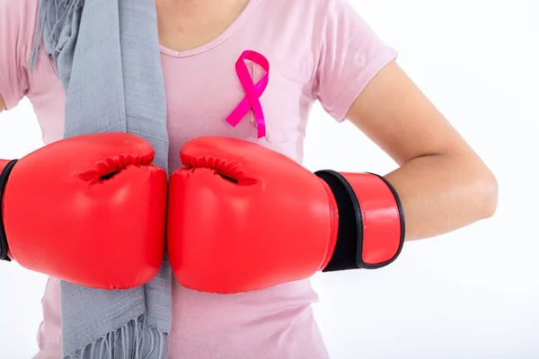 一位亚洲女性乳腺癌患者近视抗争展示拳击手套乳腺癌意识月分离于空白空白空间工作室背景 医疗保健 医学概念 — 图库照片