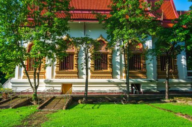 Wat Chet Yot veya Wat Photharam Maha Wihan, 7 pagoda tapınağı Tayland 'ın Chiang Mai şehrinde önemli bir turistik merkezdir..