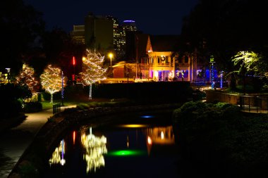 Christman Riverwalk üzerinde