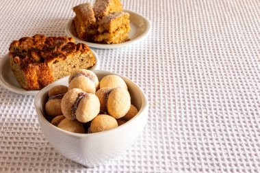 Kahvaltı masasında Guava şekeri. Brezilya Mineiros Tatlıları.