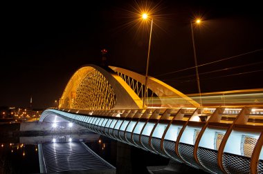 Prag Kalesi'ne Köprüsü