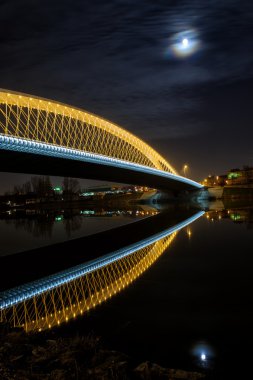 Prag Kalesi'ne Köprüsü